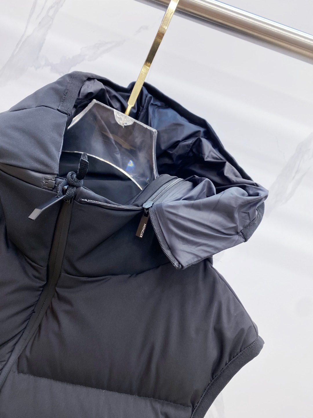 Moncler Valmasque蒙口男士可拆卸兜帽羽绒马甲.原版购入开发.特级鹅绒填充➕原厂替换面料➕