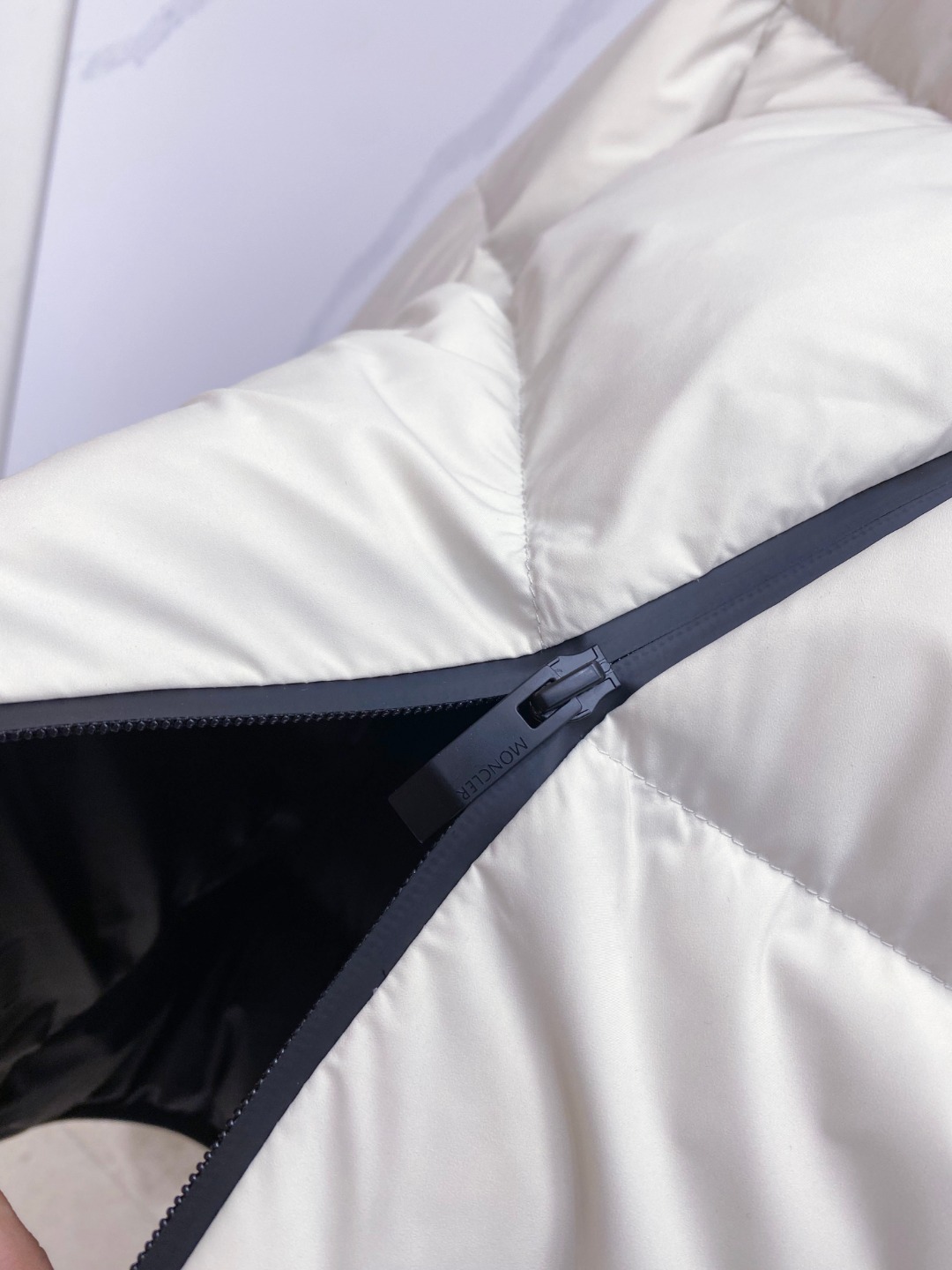 Moncler Forez蒙口2025男士连帽短款羽绒夹克外套.(连帽可脱卸.可变立领夹克)特级鹅绒填充