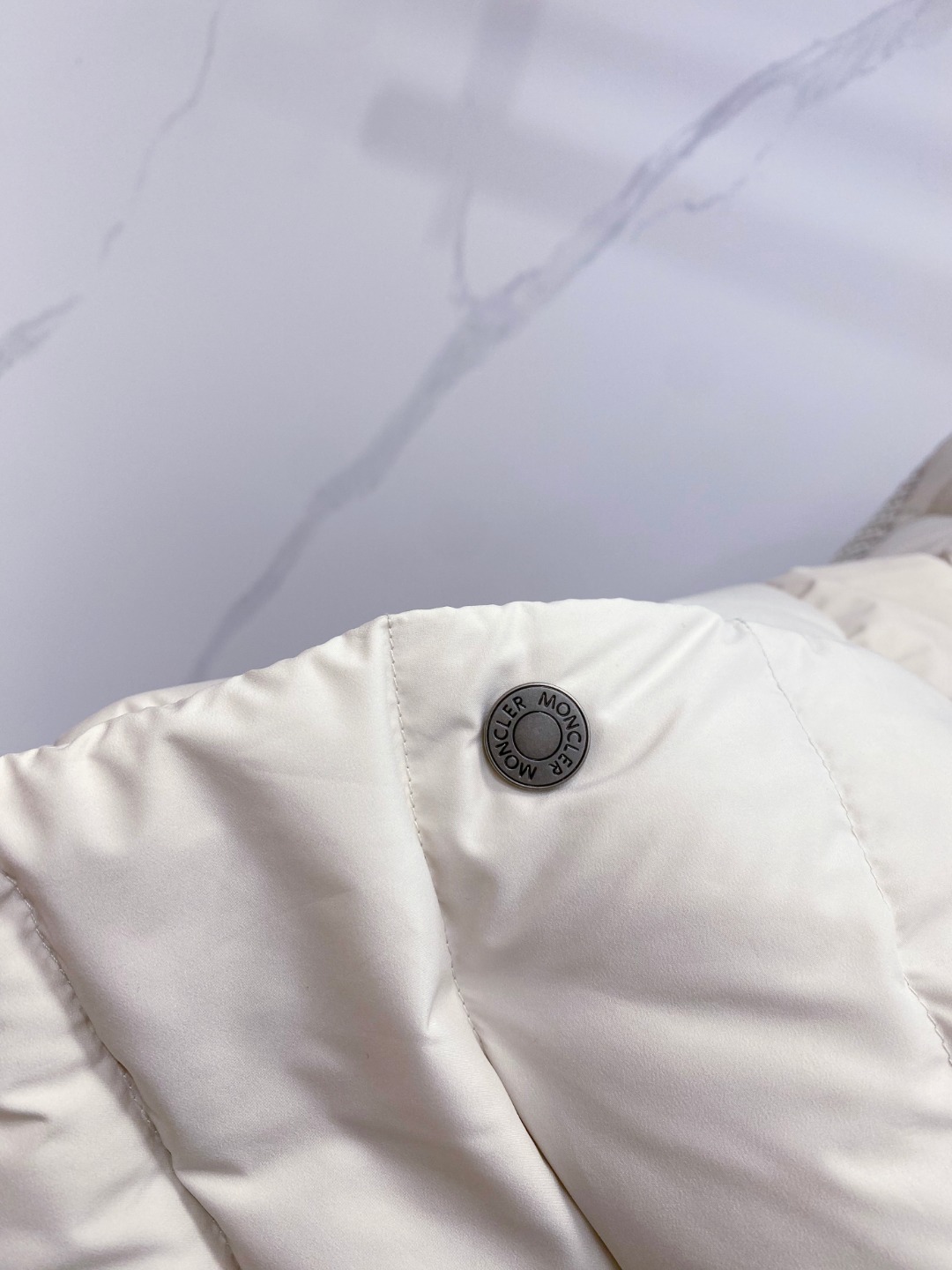 Moncler 蒙口 2025年秋冬新款羽绒服，针织拼接羽绒服采用新国标95白鸭绒，秋冬新品内搭神器！在