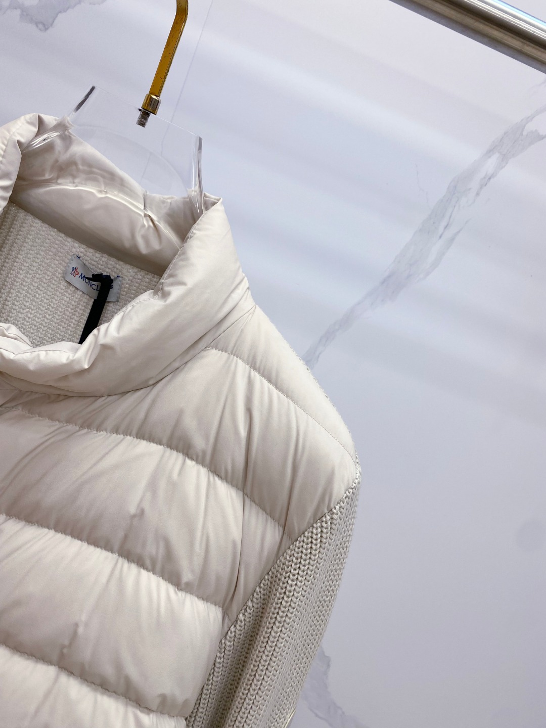 Moncler 蒙口 2025年秋冬新款羽绒服，针织拼接羽绒服采用新国标95白鸭绒，秋冬新品内搭神器！在
