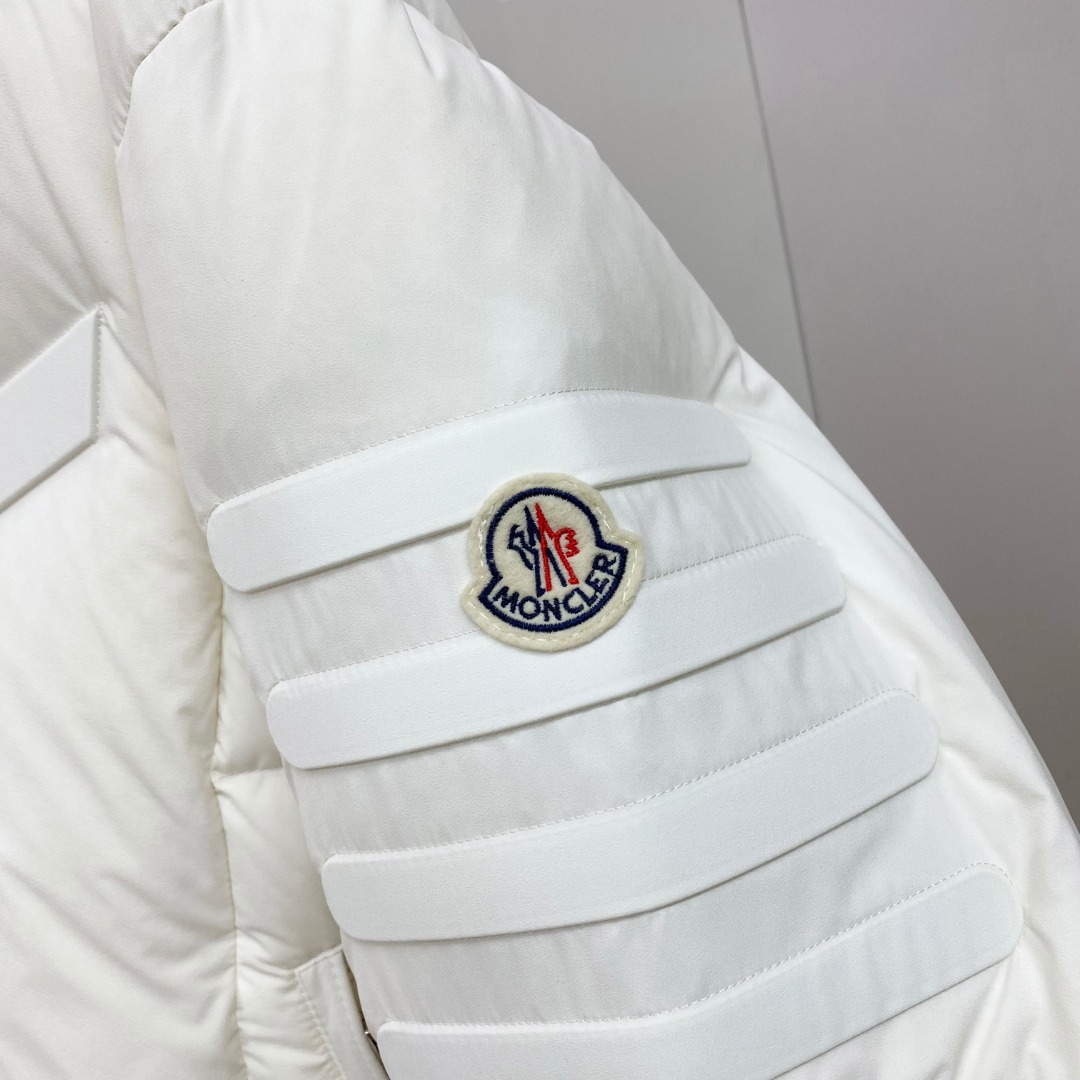 特级羽绒⬆️Moncler Matt Black3144欧洲限定款.2025全新重工机甲风异型裁剪立领羽