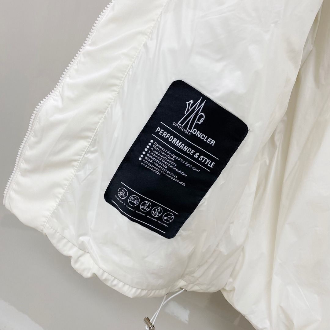 特级羽绒⬆️Moncler Matt Black3144欧洲限定款.2025全新重工机甲风异型裁剪立领羽