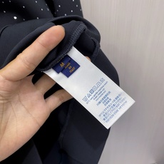 2026ss早秋最新款休闲打底 高端品质 版型面料五金都是专柜1:1定制 面料是用的100%液氨空气层棉面料 身上帅气有 2026ss早秋最新款休闲打底 高端品质 版型面料五金都是专柜1:1定制 面料是用的100%液氨空气层棉面料 身上帅气有