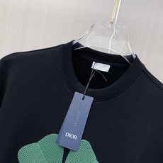 2026ss早秋最新款休闲打底 高端品质 版型面料五金都是专柜1:1定制 面料是用的100%液氨空气层棉面料 身上帅气有 2026ss早秋最新款休闲打底 高端品质 版型面料五金都是专柜1:1定制 面料是用的100%液氨空气层棉面料 身上帅气有