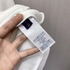 2026ss早秋最新款休闲打底 高端品质 版型面料五金都是专柜1:1定制 面料是用的100%液氨空气层棉面料 身上帅气有 2026ss早秋最新款休闲打底 高端品质 版型面料五金都是专柜1:1定制 面料是用的100%液氨空气层棉面料 身上帅气有