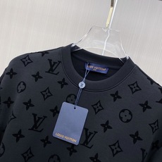 2026ss早秋最新款休闲打底 高端品质 版型面料五金都是专柜1:1定制 面料是用的100%液氨空气层棉面料 身上帅气有 2026ss早秋最新款休闲打底 高端品质 版型面料五金都是专柜1:1定制 面料是用的100%液氨空气层棉面料 身上帅气有