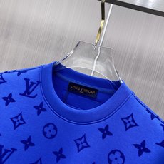 2026ss早秋最新款休闲打底 高端品质 版型面料五金都是专柜1:1定制 面料是用的100%液氨空气层棉面料 身上帅气有 2026ss早秋最新款休闲打底 高端品质 版型面料五金都是专柜1:1定制 面料是用的100%液氨空气层棉面料 身上帅气有