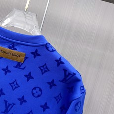 2026ss早秋最新款休闲打底 高端品质 版型面料五金都是专柜1:1定制 面料是用的100%液氨空气层棉面料 身上帅气有 2026ss早秋最新款休闲打底 高端品质 版型面料五金都是专柜1:1定制 面料是用的100%液氨空气层棉面料 身上帅气有