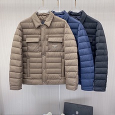 爆款羽绒服 2026新品 新款羽绒服秀场新品,品相非常完美, 内里90%白鹅绒填充,舒适保暖,色泽饱满诱人,非常出彩的设 爆款羽绒服 2026新品 新款羽绒服秀场新品,品相非常完美, 内里90%白鹅绒填充,舒适保暖,色泽饱满诱人,非常出彩的设