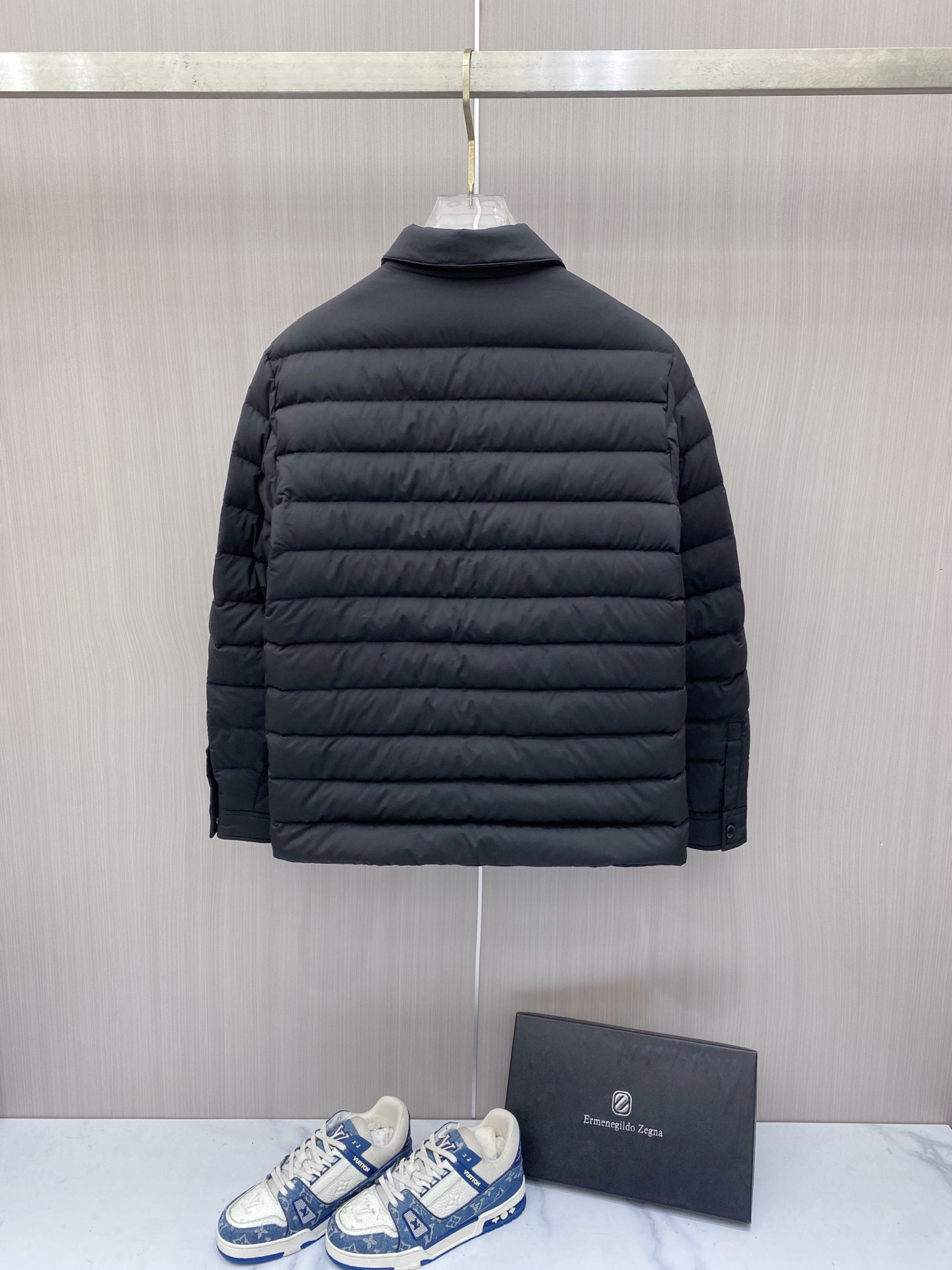 爆款羽绒服 2026新品 新款羽绒服秀场新品,品相非常完美, 内里90%白鹅绒填充,舒适保暖,色泽饱满诱人,非常出彩的设 爆款羽绒服 2026新品 新款羽绒服秀场新品,品相非常完美, 内里90%白鹅绒填充,舒适保暖,色泽饱满诱人,非常出彩的设