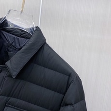 爆款羽绒服 2026新品 新款羽绒服秀场新品,品相非常完美, 内里90%白鹅绒填充,舒适保暖,色泽饱满诱人,非常出彩的设 爆款羽绒服 2026新品 新款羽绒服秀场新品,品相非常完美, 内里90%白鹅绒填充,舒适保暖,色泽饱满诱人,非常出彩的设