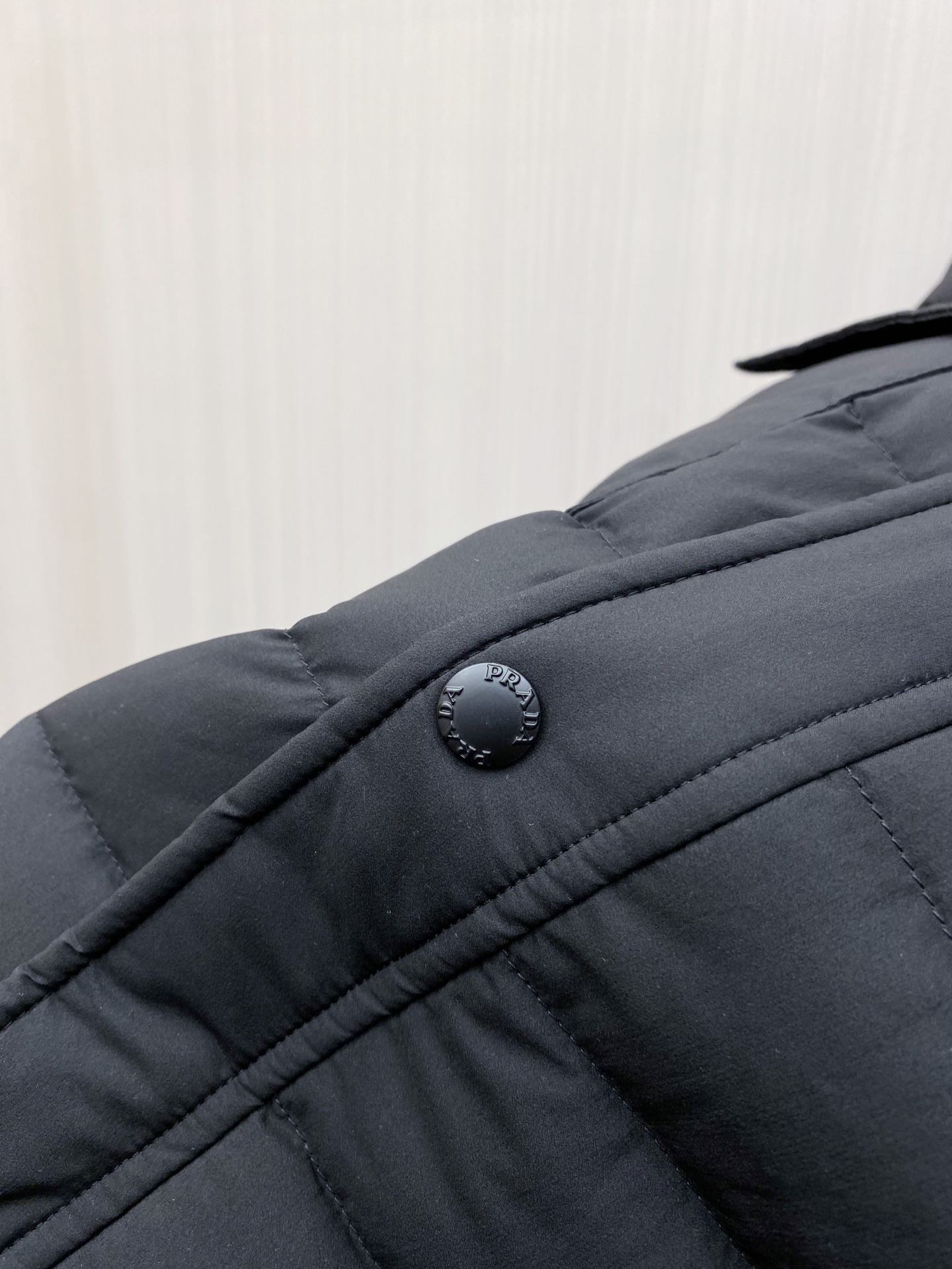 爆款羽绒服 2026新品 新款羽绒服秀场新品,品相非常完美, 内里90%白鹅绒填充,舒适保暖,色泽饱满诱人,非常出彩的设 爆款羽绒服 2026新品 新款羽绒服秀场新品,品相非常完美, 内里90%白鹅绒填充,舒适保暖,色泽饱满诱人,非常出彩的设