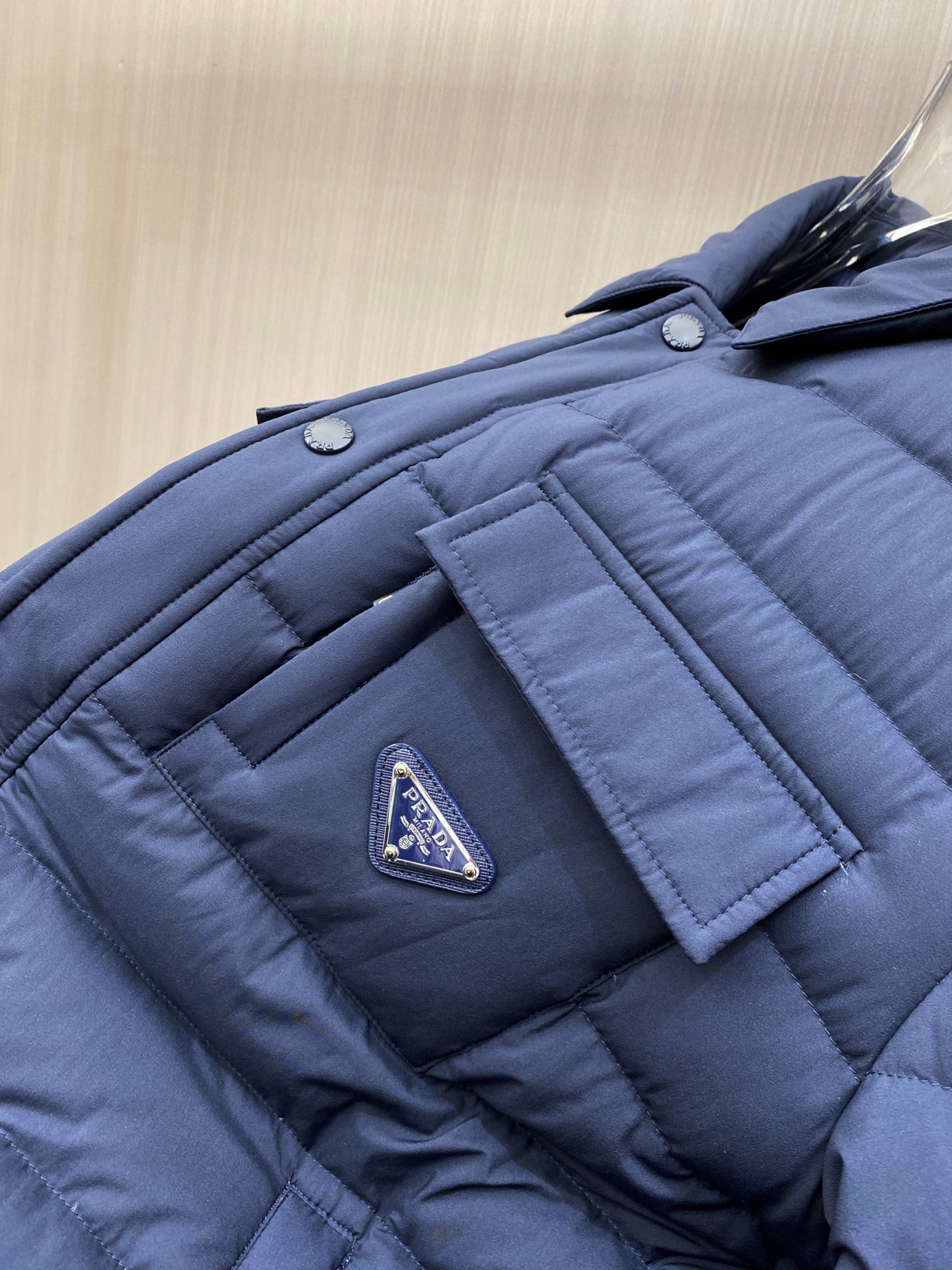 爆款羽绒服 2026新品 新款羽绒服秀场新品,品相非常完美, 内里90%白鹅绒填充,舒适保暖,色泽饱满诱人,非常出彩的设 爆款羽绒服 2026新品 新款羽绒服秀场新品,品相非常完美, 内里90%白鹅绒填充,舒适保暖,色泽饱满诱人,非常出彩的设