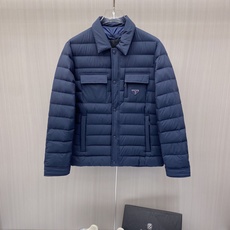 爆款羽绒服 2026新品 新款羽绒服秀场新品,品相非常完美, 内里90%白鹅绒填充,舒适保暖,色泽饱满诱人,非常出彩的设 爆款羽绒服 2026新品 新款羽绒服秀场新品,品相非常完美, 内里90%白鹅绒填充,舒适保暖,色泽饱满诱人,非常出彩的设