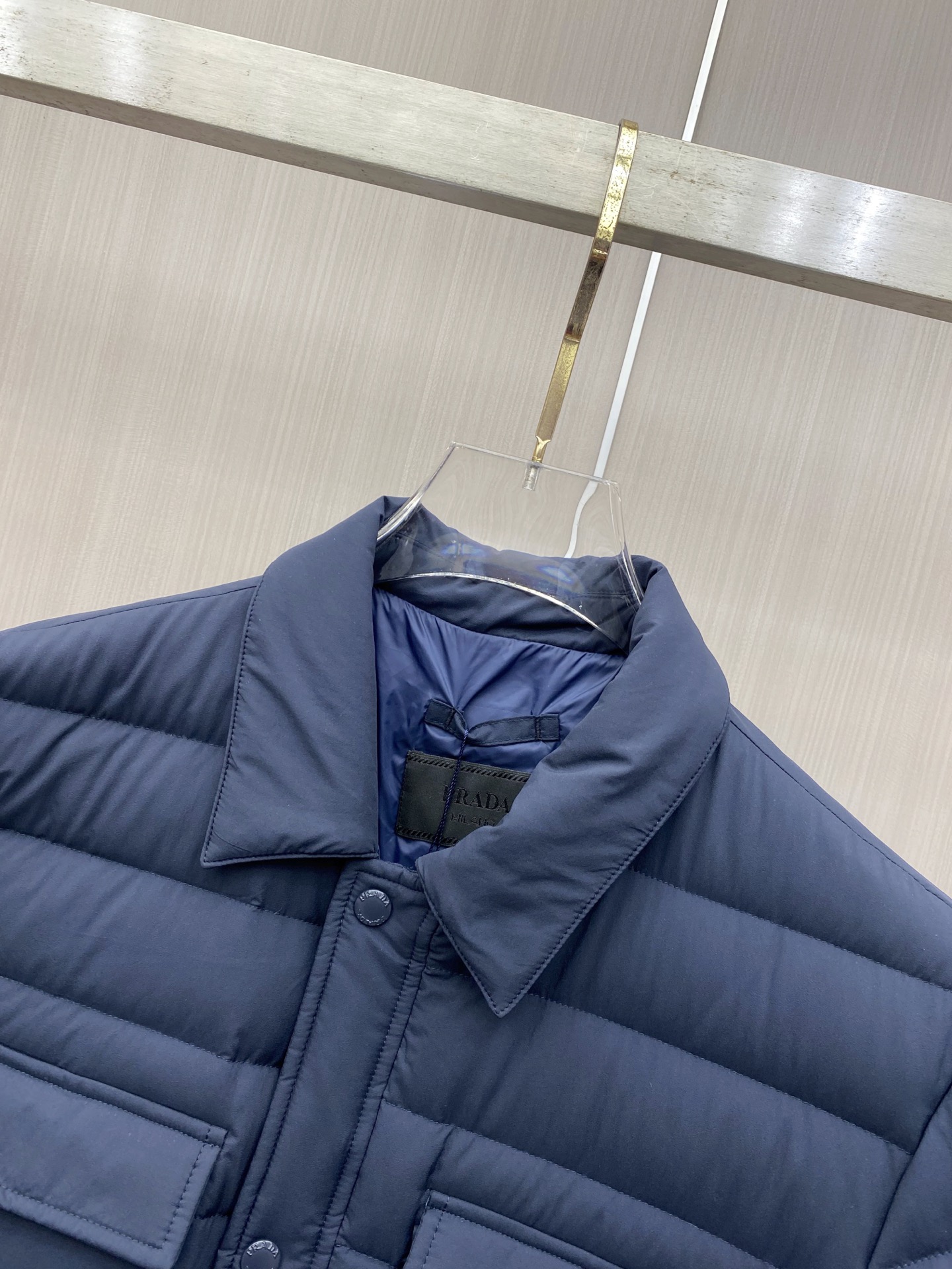 爆款羽绒服 2026新品 新款羽绒服秀场新品,品相非常完美, 内里90%白鹅绒填充,舒适保暖,色泽饱满诱人,非常出彩的设 爆款羽绒服 2026新品 新款羽绒服秀场新品,品相非常完美, 内里90%白鹅绒填充,舒适保暖,色泽饱满诱人,非常出彩的设