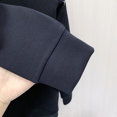 2026ss早秋最新款休闲打底 高端品质 版型面料五金都是专柜1:1定制 面料是用的100%液氨空气层棉面料 身上帅气有 2026ss早秋最新款休闲打底 高端品质 版型面料五金都是专柜1:1定制 面料是用的100%液氨空气层棉面料 身上帅气有