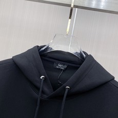 2026ss早秋最新款休闲打底 高端品质 版型面料五金都是专柜1:1定制 面料是用的100%液氨空气层棉面料 身上帅气有 2026ss早秋最新款休闲打底 高端品质 版型面料五金都是专柜1:1定制 面料是用的100%液氨空气层棉面料 身上帅气有