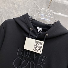 2026ss早秋最新款休闲打底 高端品质 版型面料五金都是专柜1:1定制 面料是用的100%液氨空气层棉面料 身上帅气有 2026ss早秋最新款休闲打底 高端品质 版型面料五金都是专柜1:1定制 面料是用的100%液氨空气层棉面料 身上帅气有