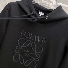 2026ss早秋最新款休闲打底 高端品质 版型面料五金都是专柜1:1定制 面料是用的100%液氨空气层棉面料 身上帅气有 2026ss早秋最新款休闲打底 高端品质 版型面料五金都是专柜1:1定制 面料是用的100%液氨空气层棉面料 身上帅气有