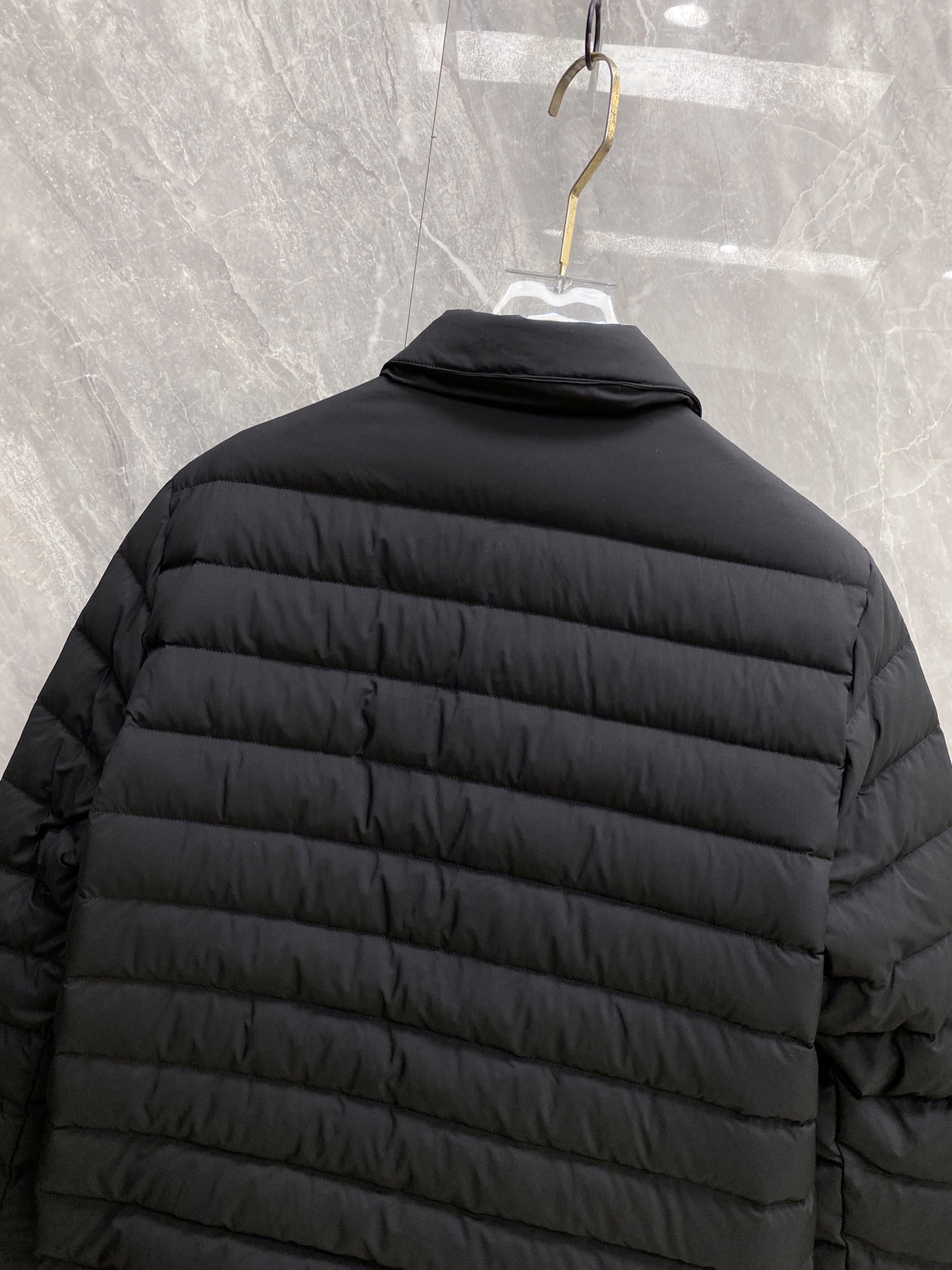 爆款羽绒服 2026新品 新款羽绒服秀场新品,品相非常完美, 内里90%白鹅绒填充,舒适保暖,色泽饱满诱人,非常出彩的设 爆款羽绒服 2026新品 新款羽绒服秀场新品,品相非常完美, 内里90%白鹅绒填充,舒适保暖,色泽饱满诱人,非常出彩的设