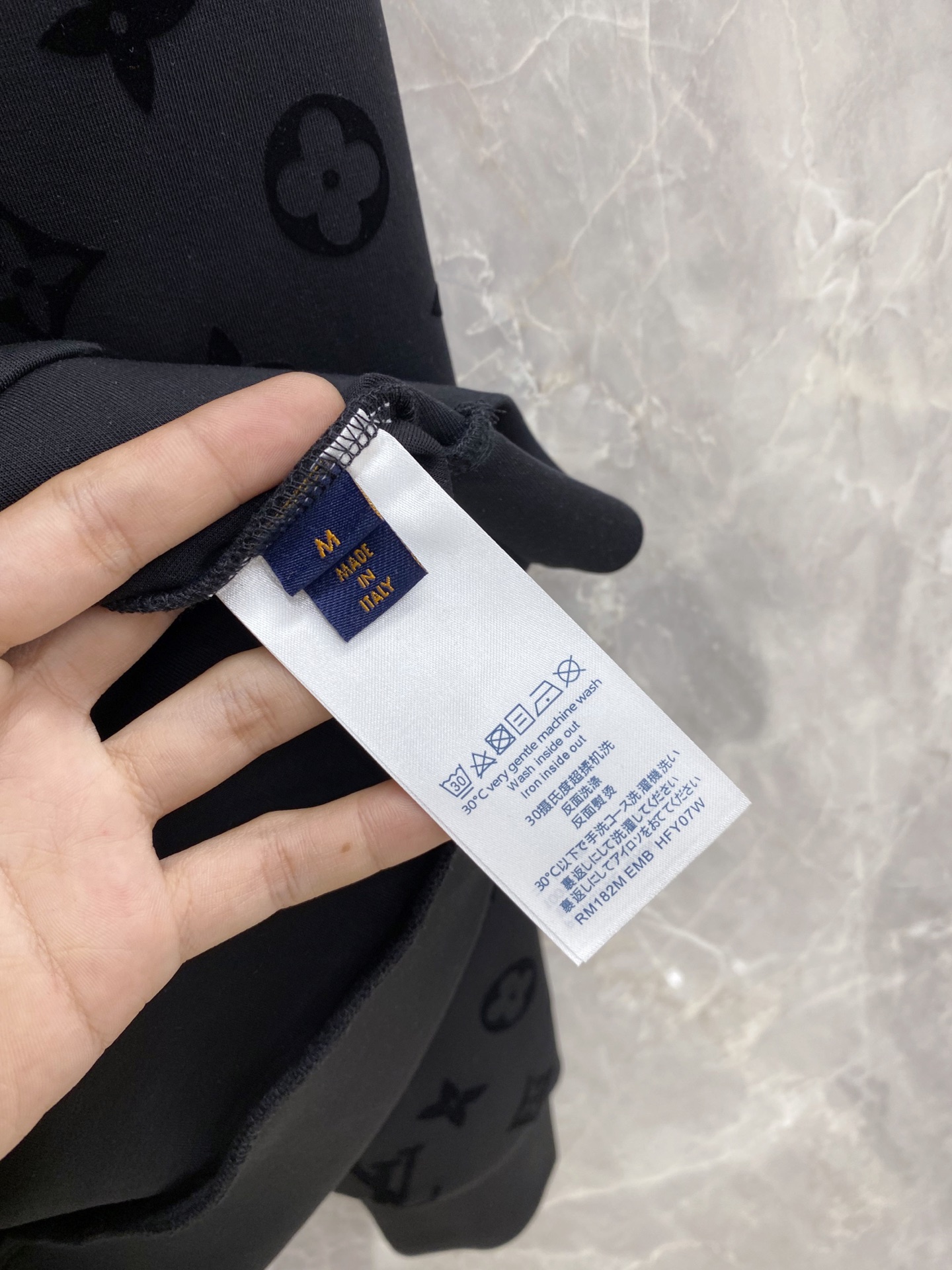 2026ss早秋最新款休闲打底 高端品质 版型面料五金都是专柜1:1定制 面料是用的100%液氨空气层棉面料 身上帅气有 2026ss早秋最新款休闲打底 高端品质 版型面料五金都是专柜1:1定制 面料是用的100%液氨空气层棉面料 身上帅气有