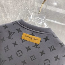 2026ss早秋最新款休闲打底 高端品质 版型面料五金都是专柜1:1定制 面料是用的100%液氨空气层棉面料 身上帅气有 2026ss早秋最新款休闲打底 高端品质 版型面料五金都是专柜1:1定制 面料是用的100%液氨空气层棉面料 身上帅气有