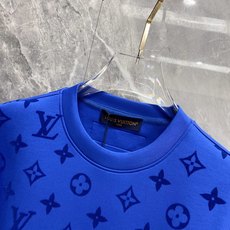 2026ss早秋最新款休闲打底 高端品质 版型面料五金都是专柜1:1定制 面料是用的100%液氨空气层棉面料 身上帅气有 2026ss早秋最新款休闲打底 高端品质 版型面料五金都是专柜1:1定制 面料是用的100%液氨空气层棉面料 身上帅气有