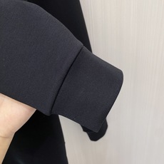 2026ss早秋最新款休闲打底 高端品质 版型面料五金都是专柜1:1定制 面料是用的100%液氨空气层棉面料 身上帅气有 2026ss早秋最新款休闲打底 高端品质 版型面料五金都是专柜1:1定制 面料是用的100%液氨空气层棉面料 身上帅气有