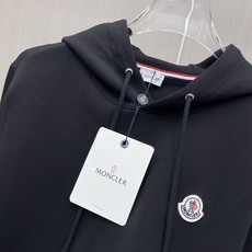 2026ss早秋最新款休闲打底 高端品质 版型面料五金都是专柜1:1定制 面料是用的100%液氨空气层棉面料 身上帅气有 2026ss早秋最新款休闲打底 高端品质 版型面料五金都是专柜1:1定制 面料是用的100%液氨空气层棉面料 身上帅气有
