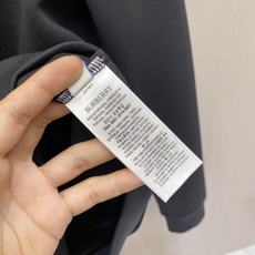 2026ss早秋最新款休闲打底 高端品质 版型面料五金都是专柜1:1定制 面料是用的100%液氨空气层棉面料 身上帅气有 2026ss早秋最新款休闲打底 高端品质 版型面料五金都是专柜1:1定制 面料是用的100%液氨空气层棉面料 身上帅气有