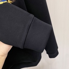 2026ss早秋最新款休闲打底 高端品质 版型面料五金都是专柜1:1定制 面料是用的100%液氨空气层棉面料 身上帅气有 2026ss早秋最新款休闲打底 高端品质 版型面料五金都是专柜1:1定制 面料是用的100%液氨空气层棉面料 身上帅气有