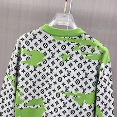 2026秋冬新款羊毛毛衣 高品质意大利进口羊毛混纺面料,高密度针织,时尚百搭毛衣,帅气十足。经典Logo标志 更耐穿更加 2026秋冬新款羊毛毛衣 高品质意大利进口羊毛混纺面料,高密度针织,时尚百搭毛衣,帅气十足。经典Logo标志 更耐穿更加