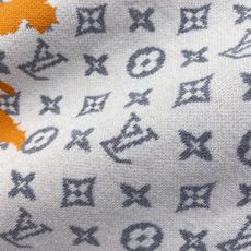 2026秋冬新款羊毛毛衣 高品质意大利进口羊毛混纺面料,高密度针织,时尚百搭毛衣,帅气十足。经典Logo标志 更耐穿更加 2026秋冬新款羊毛毛衣 高品质意大利进口羊毛混纺面料,高密度针织,时尚百搭毛衣,帅气十足。经典Logo标志 更耐穿更加