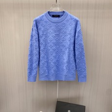 2026秋冬新款羊毛毛衣 高品质意大利进口羊毛混纺面料,高密度针织,时尚百搭毛衣,帅气十足。经典Logo标志 更耐穿更加 2026秋冬新款羊毛毛衣 高品质意大利进口羊毛混纺面料,高密度针织,时尚百搭毛衣,帅气十足。经典Logo标志 更耐穿更加