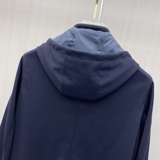 专柜🆕 2026早秋新款休闲套装!专柜同步。细节精致高级,品牌l织带高级感满满。更显年轻活力,定制高端面料,上身挺括有型 专柜🆕 2026早秋新款休闲套装!专柜同步。细节精致高级,品牌l织带高级感满满。更显年轻活力,定制高端面料,上身挺括有型