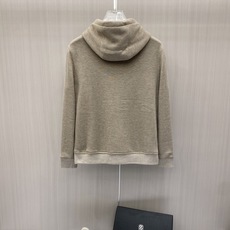 专柜🆕 2026早秋新款休闲套装!专柜同步。细节精致高级,品牌l织带高级感满满。更显年轻活力,定制高端面料,上身挺括有型 专柜🆕 2026早秋新款休闲套装!专柜同步。细节精致高级,品牌l织带高级感满满。更显年轻活力,定制高端面料,上身挺括有型