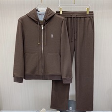 专柜🆕 2026早秋新款休闲套装!专柜同步。细节精致高级,品牌l织带高级感满满。更显年轻活力,定制高端面料,上身挺括有型 专柜🆕 2026早秋新款休闲套装!专柜同步。细节精致高级,品牌l织带高级感满满。更显年轻活力,定制高端面料,上身挺括有型