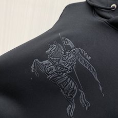 2026ss早秋最新款休闲打底 高端品质 版型面料五金都是专柜1:1定制 面料是用的100%液氨空气层棉面料 身上帅气有 2026ss早秋最新款休闲打底 高端品质 版型面料五金都是专柜1:1定制 面料是用的100%液氨空气层棉面料 身上帅气有