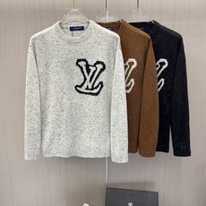 2026秋冬新款羊毛毛衣 高品质意大利进口羊毛混纺面料,高密度针织,时尚百搭毛衣,帅气十足。经典Logo标志 更耐穿更加 2026秋冬新款羊毛毛衣 高品质意大利进口羊毛混纺面料,高密度针织,时尚百搭毛衣,帅气十足。经典Logo标志 更耐穿更加