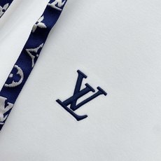 2026ss早秋最新款休闲打底 高端品质 版型面料五金都是专柜1:1定制 面料是用的100%液氨空气层棉面料 身上帅气有 2026ss早秋最新款休闲打底 高端品质 版型面料五金都是专柜1:1定制 面料是用的100%液氨空气层棉面料 身上帅气有
