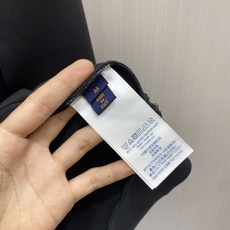 2026ss早秋最新款休闲打底 高端品质 版型面料五金都是专柜1:1定制 面料是用的100%液氨空气层棉面料 身上帅气有 2026ss早秋最新款休闲打底 高端品质 版型面料五金都是专柜1:1定制 面料是用的100%液氨空气层棉面料 身上帅气有