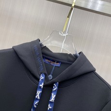 2026ss早秋最新款休闲打底 高端品质 版型面料五金都是专柜1:1定制 面料是用的100%液氨空气层棉面料 身上帅气有 2026ss早秋最新款休闲打底 高端品质 版型面料五金都是专柜1:1定制 面料是用的100%液氨空气层棉面料 身上帅气有