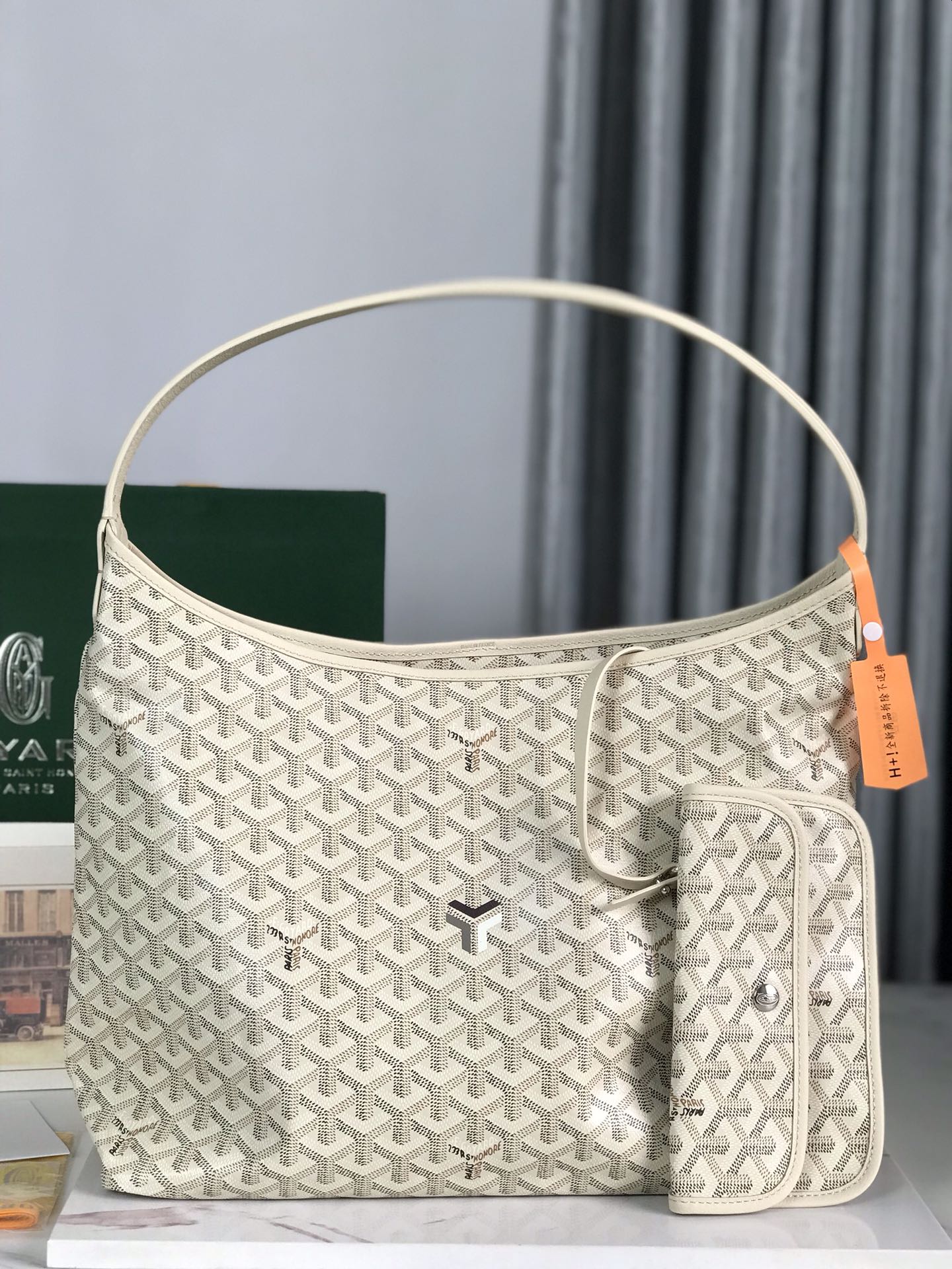 NO:182616,Authentic grade original leather version Hobo sand and stone customization Hobo Bohème stray bag underarm bag, inspired by the life philosophy of bohemian stray bag, the combination of the two aces Saint Louis Artois series tote bags, built-in mother-child bag, casual and lazy style, the comfort of the strap is the soul of the whole bag, constantly pursuing quality improvement, please see the picture for more exquisite details Size 42×27×15cm 03, special Goya, louis vuitton, saint laurent, alexander wang, totes19860909正品级 原厂皮版本 Hobo沙石色定制款 Hobo Bohème 流浪包腋下包,灵感来自波西米亚流浪的生活哲学,两大王牌Saint Louis Artois系列托特包的综合体,内置子母袋,随性慵懒风,肩带的舒适度就是整个包的灵魂,不断追求质的提升,更多精美细节请看图 尺寸 Size42×27×15cm 03,特级戈雅,louis vuitton,saint laurent,alexander wang,totes,Bag