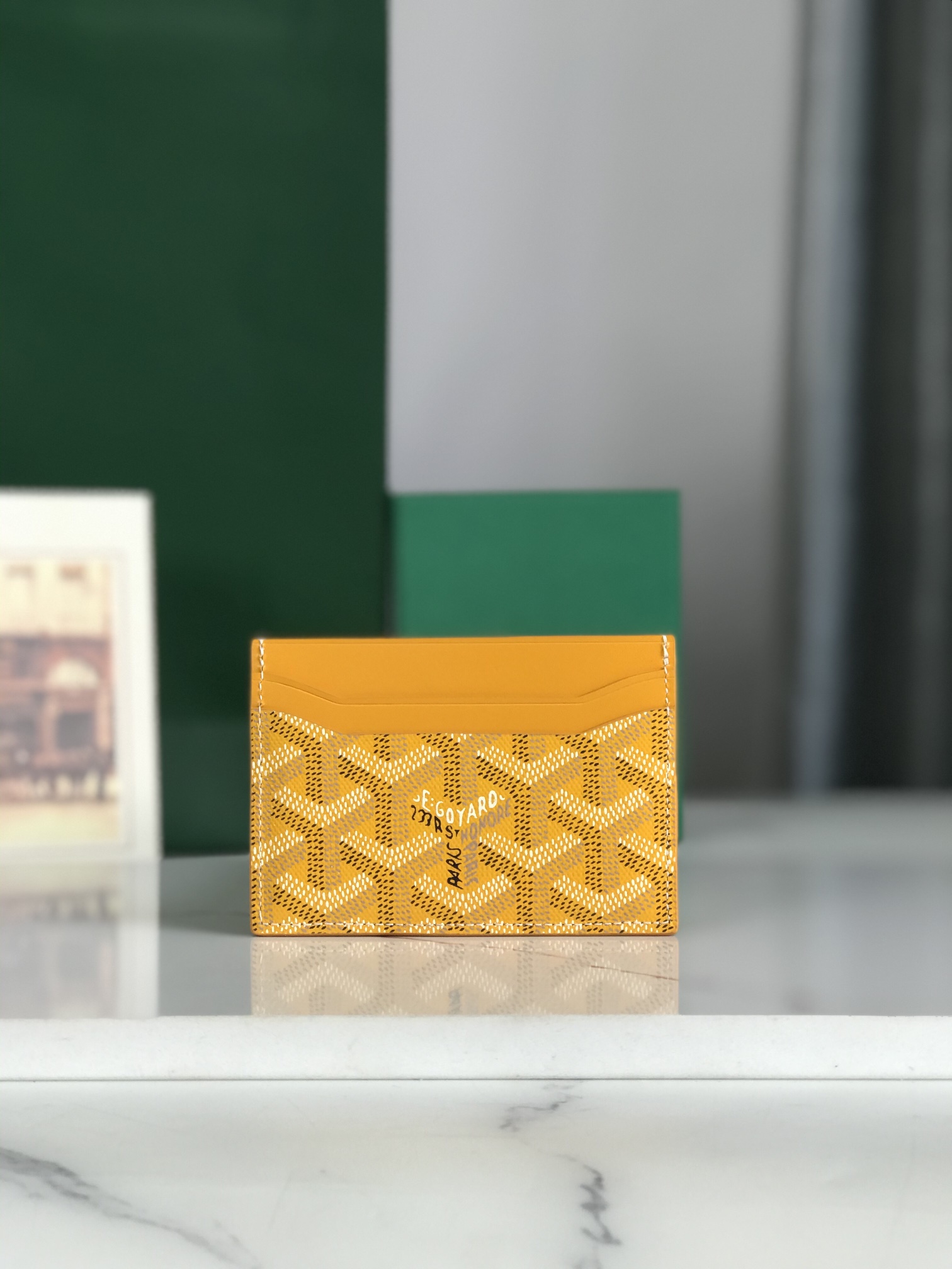 NO:186021,Authentic SAINT-SULPICE classic double-sided insertion bag card clip, the design is small and compact, with a total of 5 card insertion positions, and the pocket in the middle can store cards, documents or folded banknotes. The compact design is just right for putting it in a jacket or pants pocket. It is practical and lightweight, suitable for light travel!  size10.5*7.3 (cm) 020601, Super Goya, loro piana, saint laurent, jackets & coats19860909正品级 SAINT-SULPICE经典双面插袋卡夹,设计小巧紧凑,共有5个插卡位置,其中部口袋可存放卡片、证件或折叠的纸钞.袖珍小巧的设计正好适合放入夹克或裤子口袋.实用轻便,适合轻装出行！ size10.5*7.3（cm） 020601,特级戈雅,loro piana,saint laurent,jackets & coats,Bag