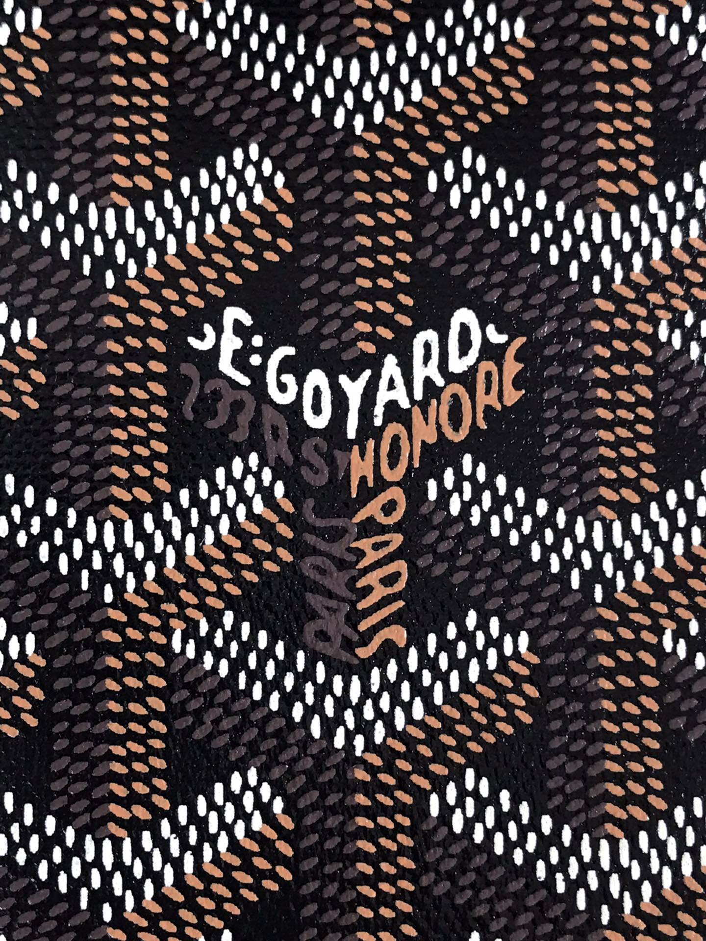 p200。💗 Goyard ♛  卡包 𝐂𝐚𝐫𝐝 𝐛𝐚𝐠  🏷日常搭配必备单品💳
SAINT-PIERRE卡夹的功能齐全，设有一个大尺寸纸钞袋，可以同时存放卡片、证件和钞票。袖珍小巧的设计正好适合放入夹克或裤子口袋。
 使用专属钱包的对版定制光面皮✅对角针线完美🧵✅内部黄色部分为对版定制头层牛皮【⚠️非超纤❌非二层皮❌】
size：11*1.5*7.5（cm）
🔍020609