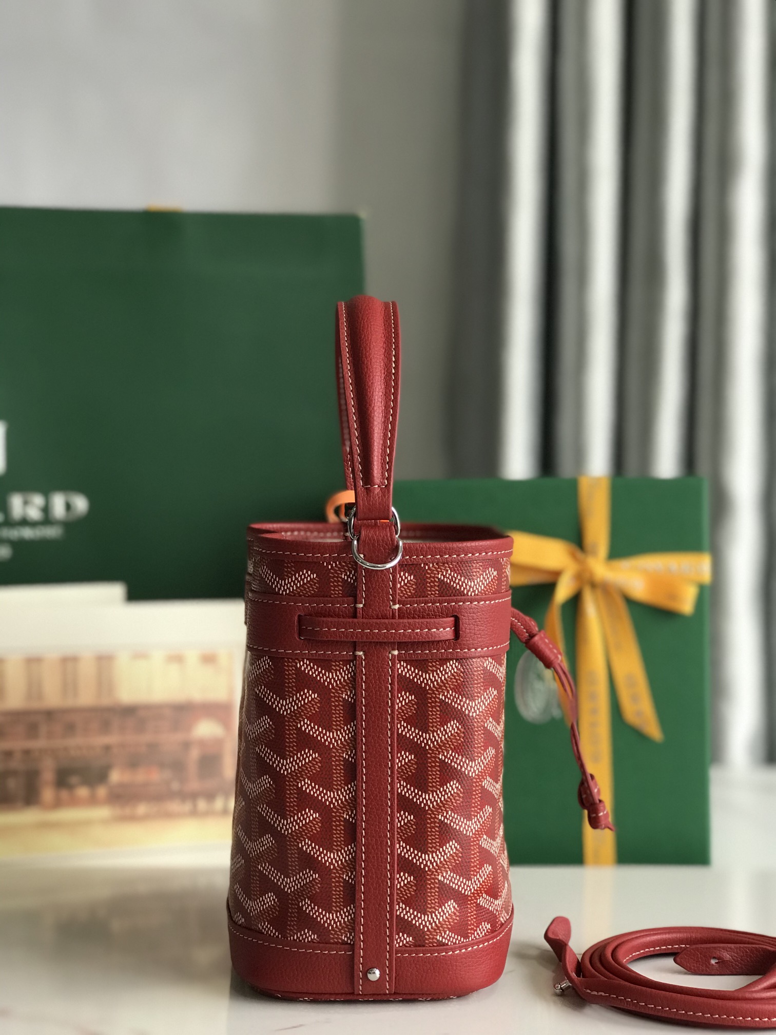 PETIT FLOT MINI Bucket Bag, Leather Crossbody Handbag for Women, 12x10.5x17.5cm 3 i1750914737 8943 4