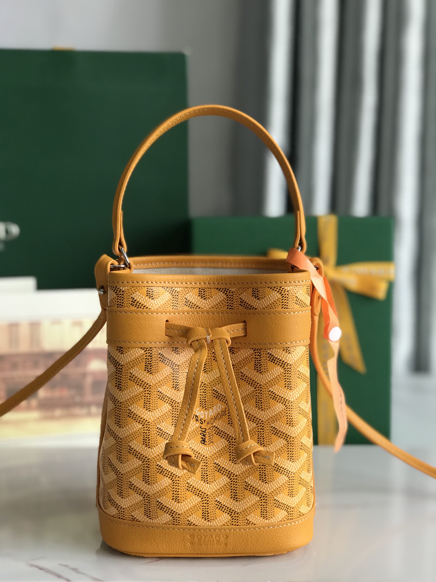 PETIT FLOT MINI Bucket Bag, Lightweight and Versatile, 12 x 10.5 x 17.5 cm 2 i1750922269 2952 3