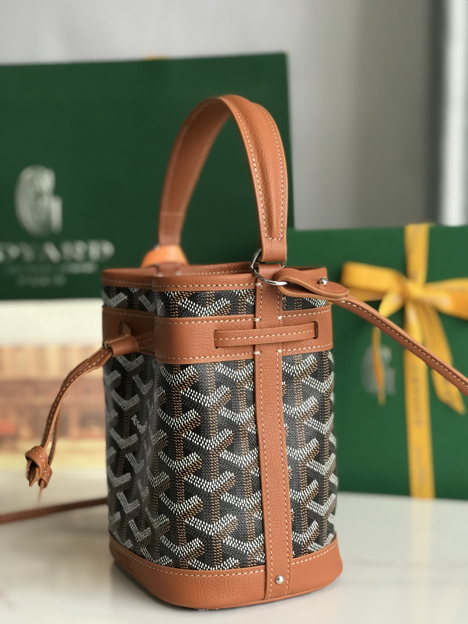 PETIT FLOT MINI Bucket Bag, Lightweight Crossbody, 12x10.5x17.5cm 4 i1750922631 5418 1