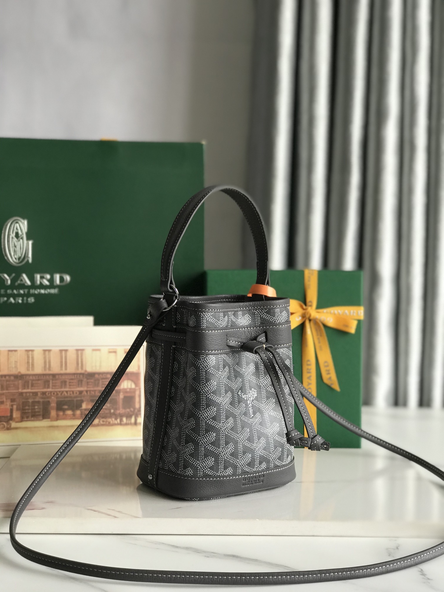 PETIT FLOT Mini Bucket Bag: Compact & Versatile, 12x10.5x17.5cm 3 i1750924948 4686 1