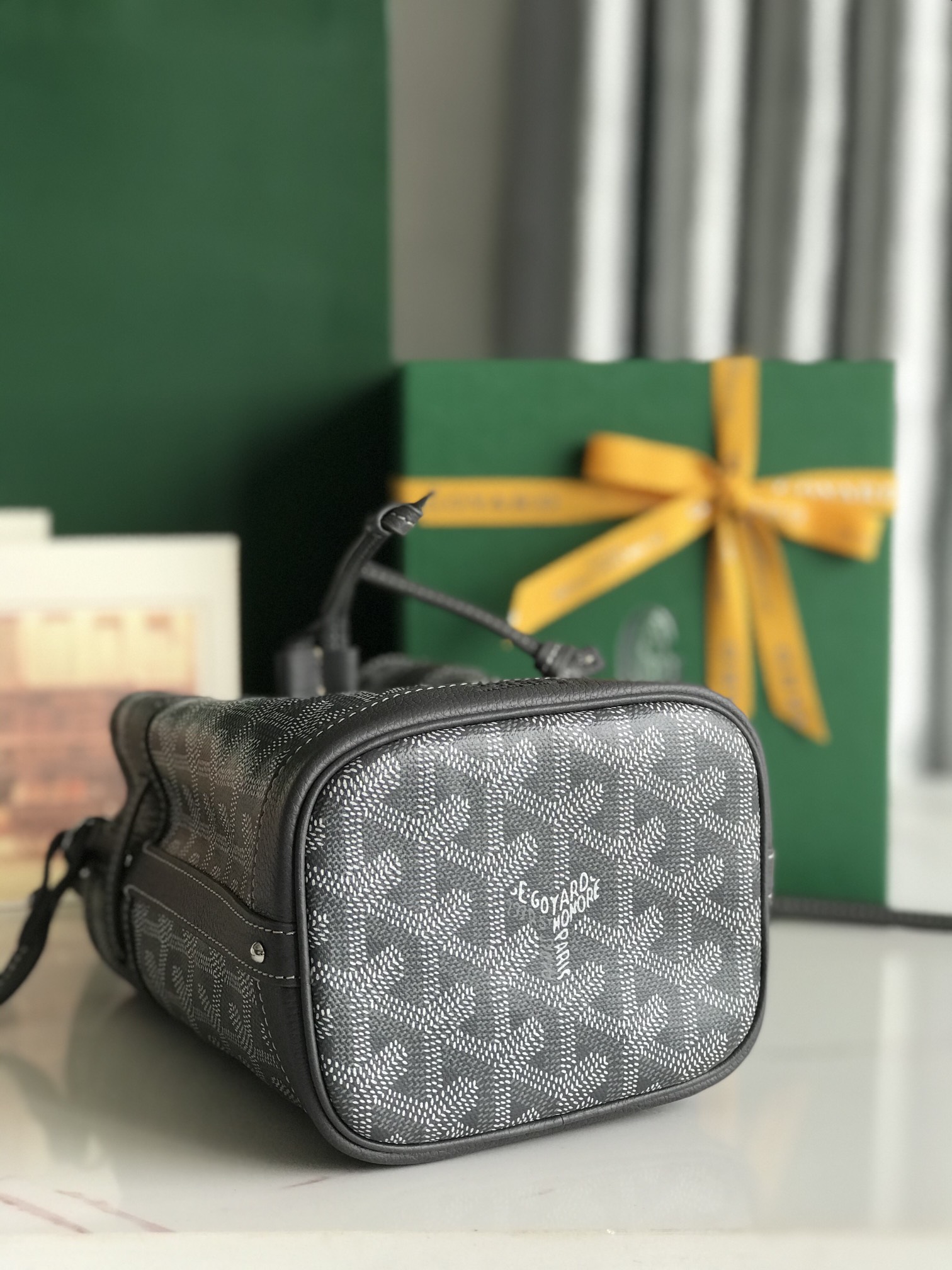 PETIT FLOT Mini Bucket Bag: Compact & Versatile, 12x10.5x17.5cm 7 i1750924949 9641 4